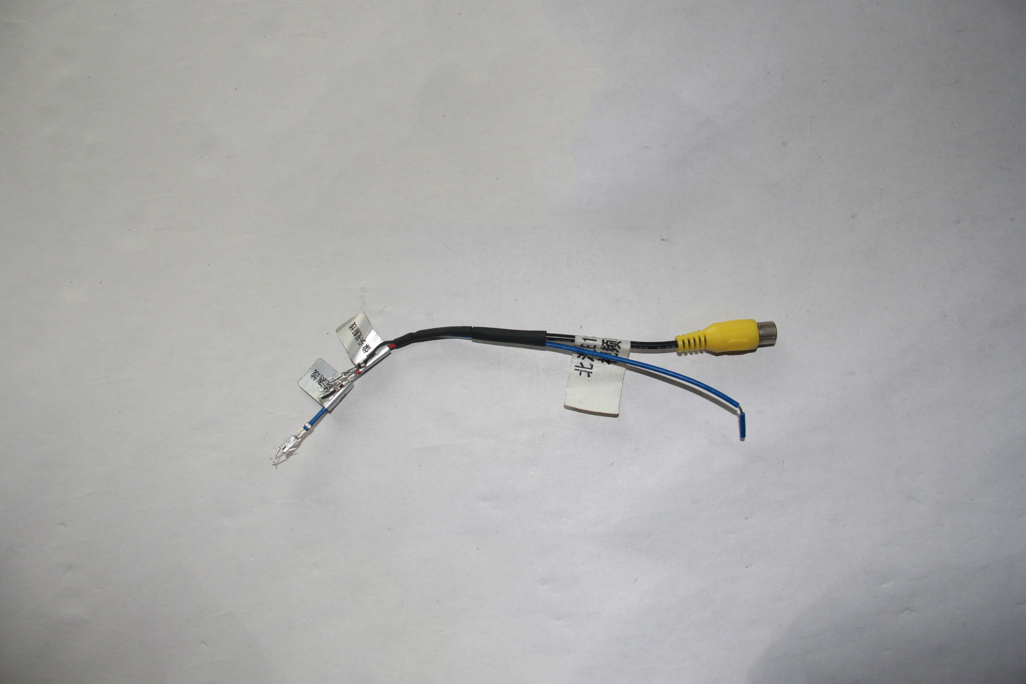 Beiqi E130 (E150) video adapter cable